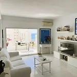 Διαμέρισμα Center 4 Persones- 200m - . Parking