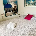 Διαμέρισμα Center 4 Persones- 200m - . Parking *
