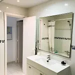 Center 4 Persones- 200m - . Parking Μαρμπέλλα