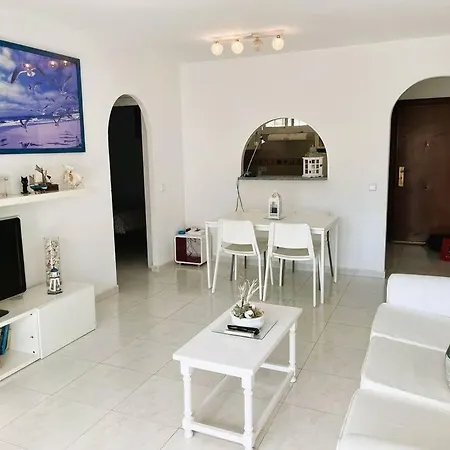 Center 4 Persones- 200m - . Parking * Marbella