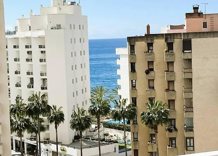 Center 4 Persones- 200m - . Parking 아파트 *