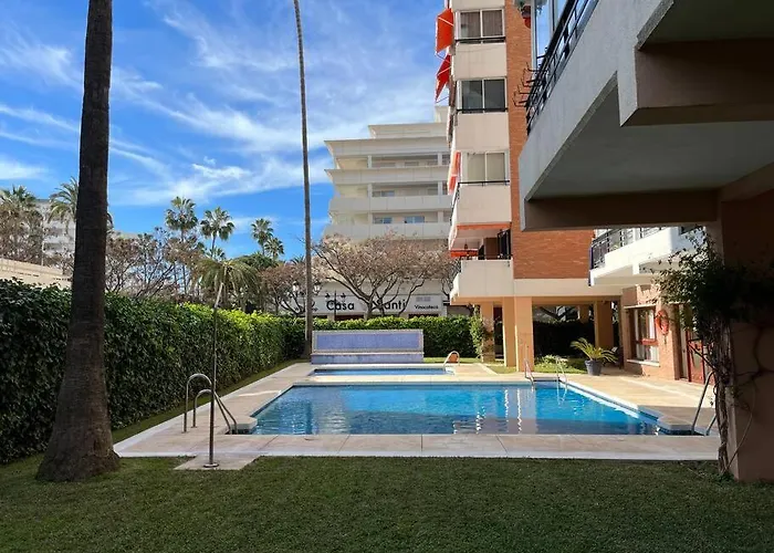 Center 4 Persones- 200m - . Parking Apartament Marbella