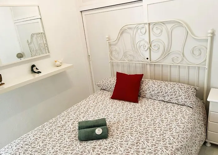 Apartament Center 4 Persones- 200m - . Parking