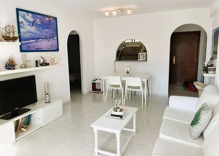 Center 4 Persones- 200m - . Parking * Marbella