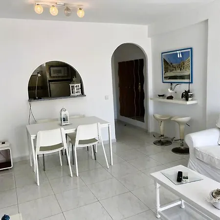 Center 4 Persones- 200m - . Parking Apartment